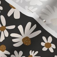 Daisy Floral / Deep Charcoal