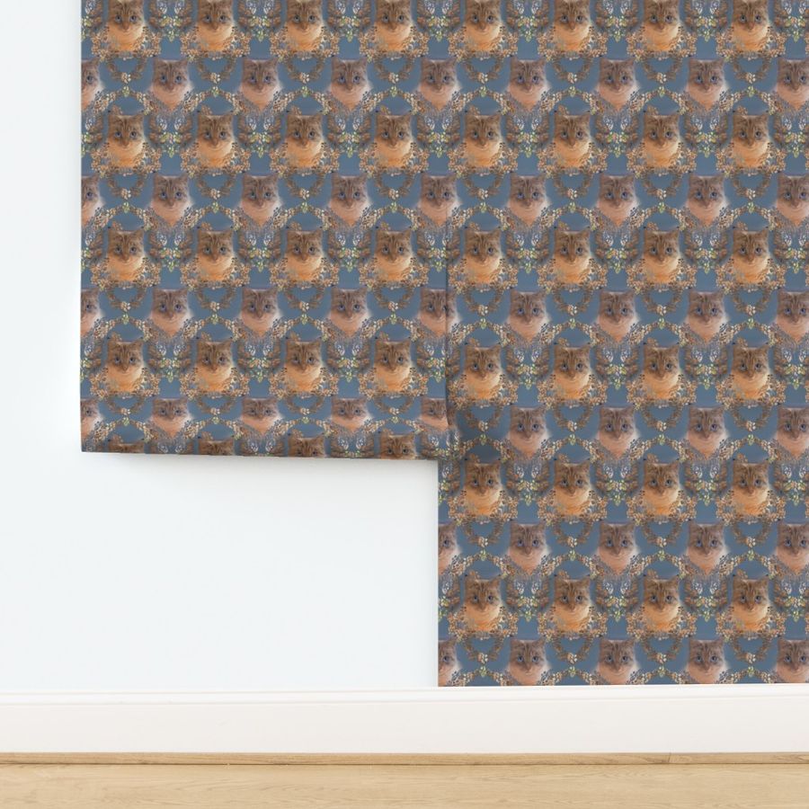 6x9-Inch Repeat of Damask for Cat Lovers in Autumn Woodland