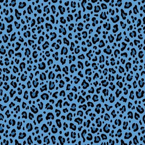 ★ LEOPARD PRINT in AZURE BLUE ★ Tiny Scale / Collection : Leopard spots – Punk Rock Animal Prints