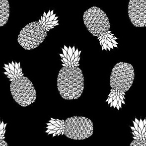Black and White Pineapple Pattern