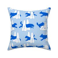 Simple Flyball dogs silhouettes - blue