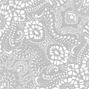 Mosaic Bandana Paisley- Large - mid-grey and white