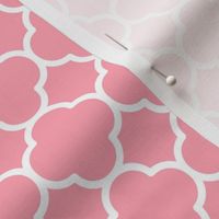 Quatrefoil Pattern - Pink and White