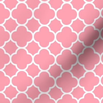 Quatrefoil Pattern - Pink and White