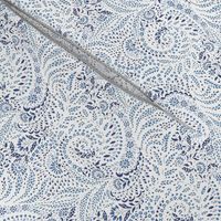 Small Paisley Garden Grows - white and blue