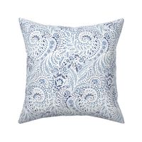 Medium Paisley Garden Grows - white and blue