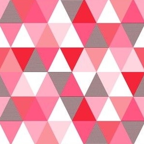 MULTICOLOR TRIANGLES • Strawberry Smoothie