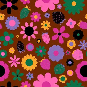 Strawberry Daisy Floral in  Brown