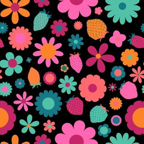 Strawberry Daisy Floral in Black