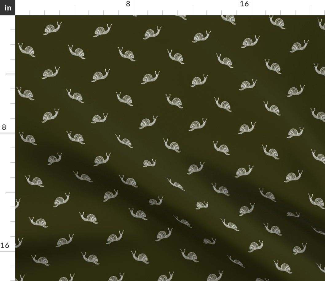 Polka Dot Snail grass green