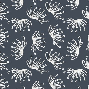 Umbellifer Flowers in Hale Navy and Cream