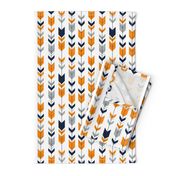 (small scale) Arrows Orange/Navy/Grey C21