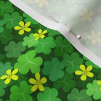 Small Scale Green Shamrock Clover Garden Saint Patricks Day