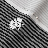 Shell Stripes | Small | Black