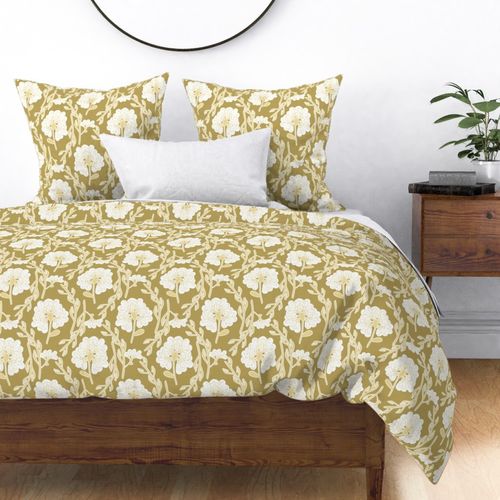 Scandi Field Flowers - Cream and Gold  