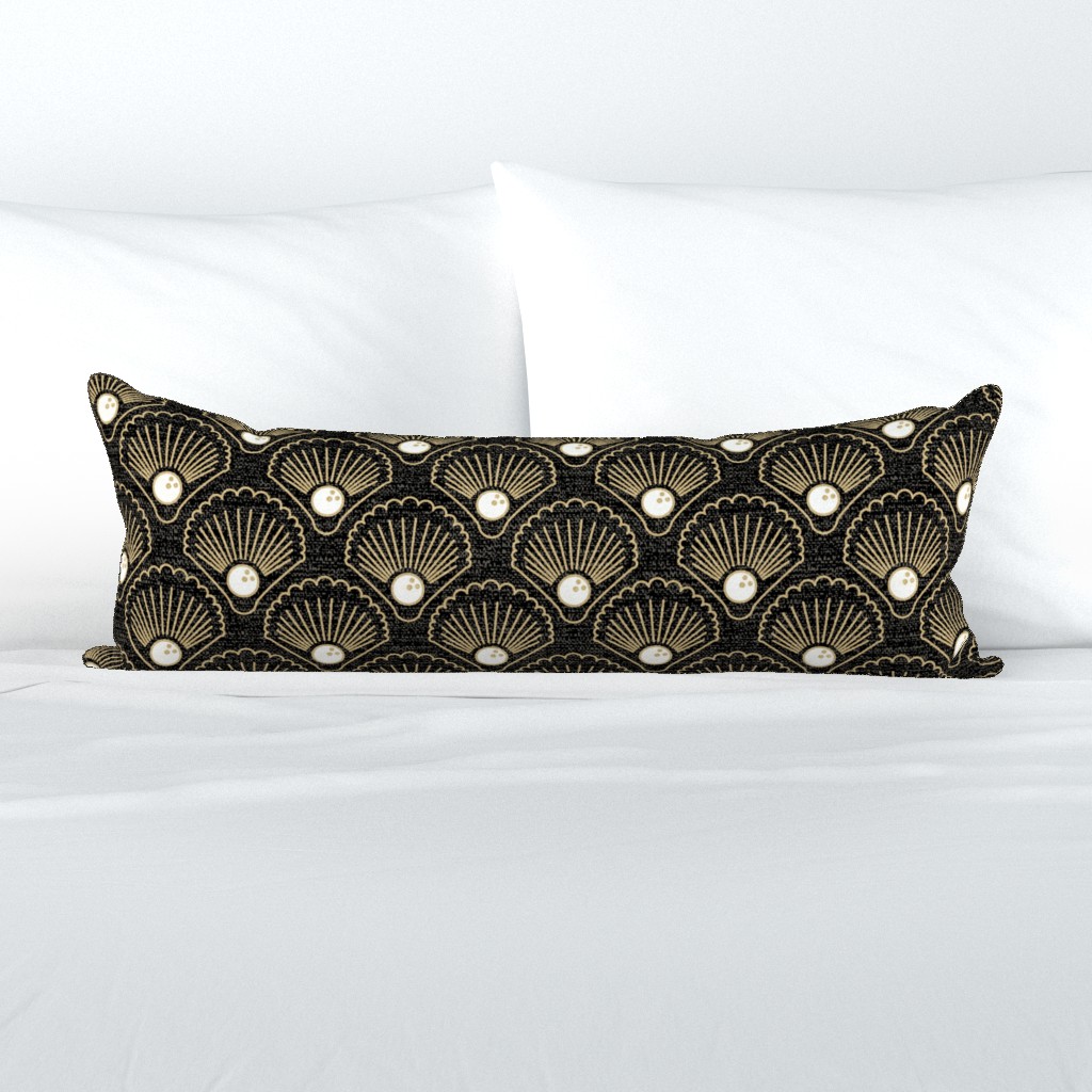 Scandi Coastal Seashells Black Large scale