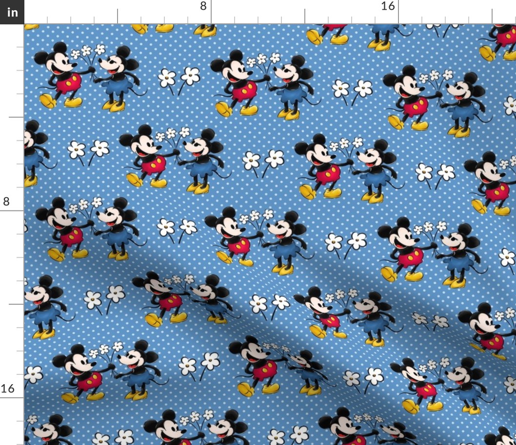 Bigger Classic Minnie and Mickey in Love Retro Vintage Public Domain