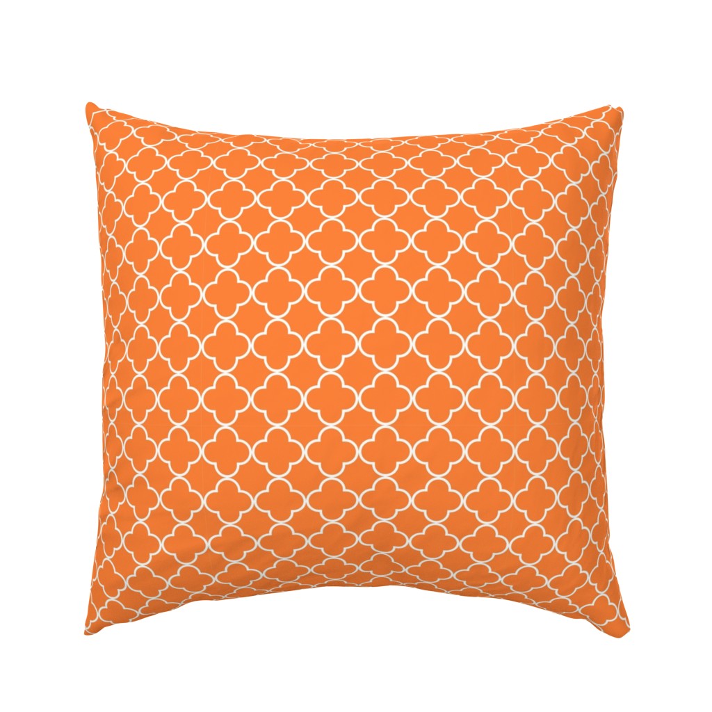 Medium Scale - Orange and White Quatrefoil