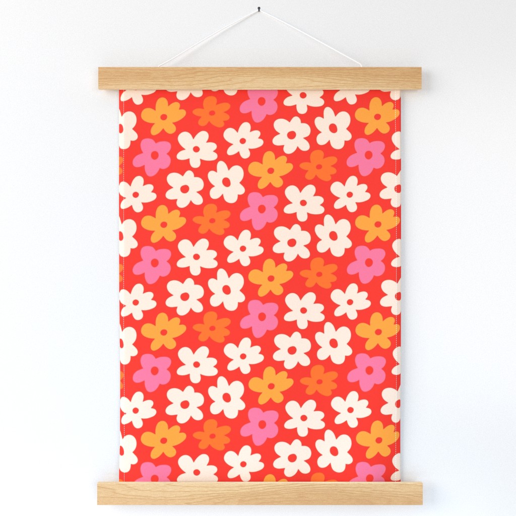 Medium Scale - Retro Summer Daisy Flowers