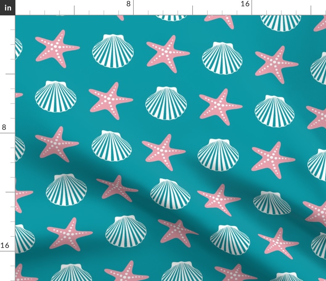 Seashells and starsfish