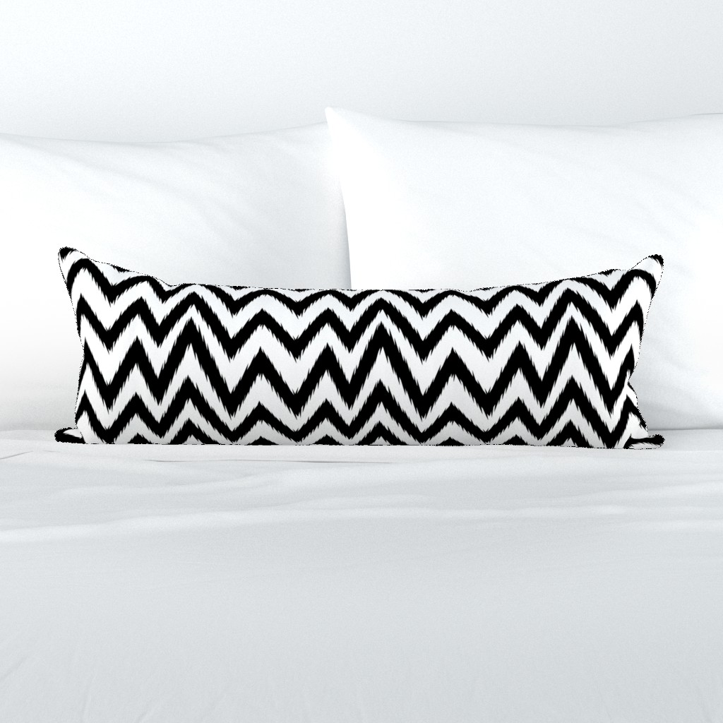 jagged chevron black and white