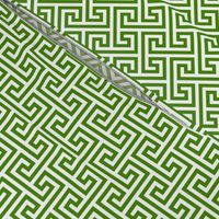 Geometric Pattern: Key Bridge Interlock Negative: Yolanda Scheele's Green