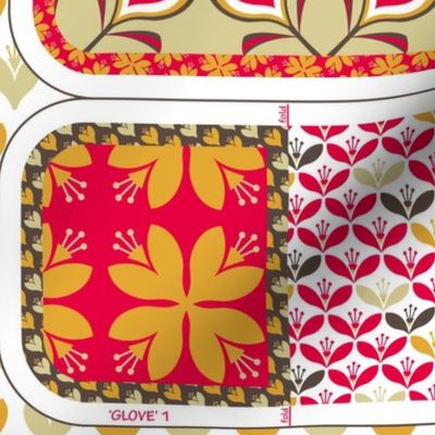 Retro play-kitchen accessories: oven gloves (CLICK HERE for yard view with tea towel, apron & pot stand)