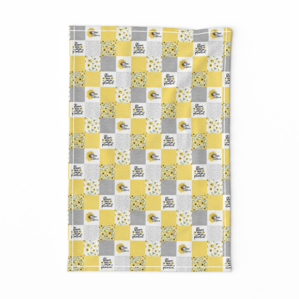 1.5 inch Sunflower//Bloom where you are planted - Wholecloth Cheater Quilt