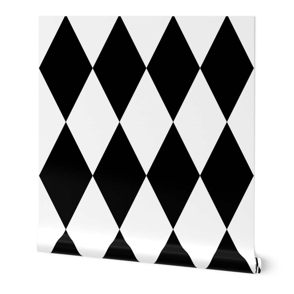 Black and White Harlequin Check