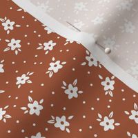 Dainty Vintage Floral - rust brown - tiny scale