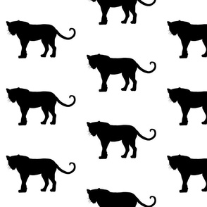 Black Panther on white, medium 