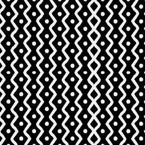 Zig Zag & Dots_Black & White_11x9