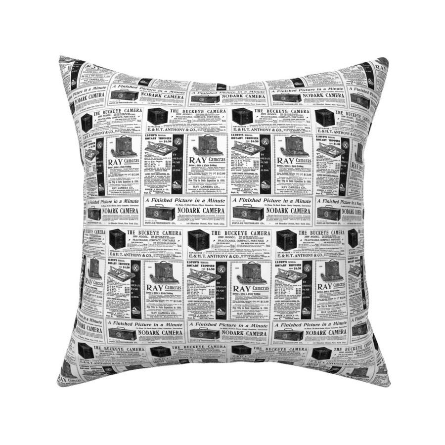 HOME_GOOD_SQUARE_THROW_PILLOW