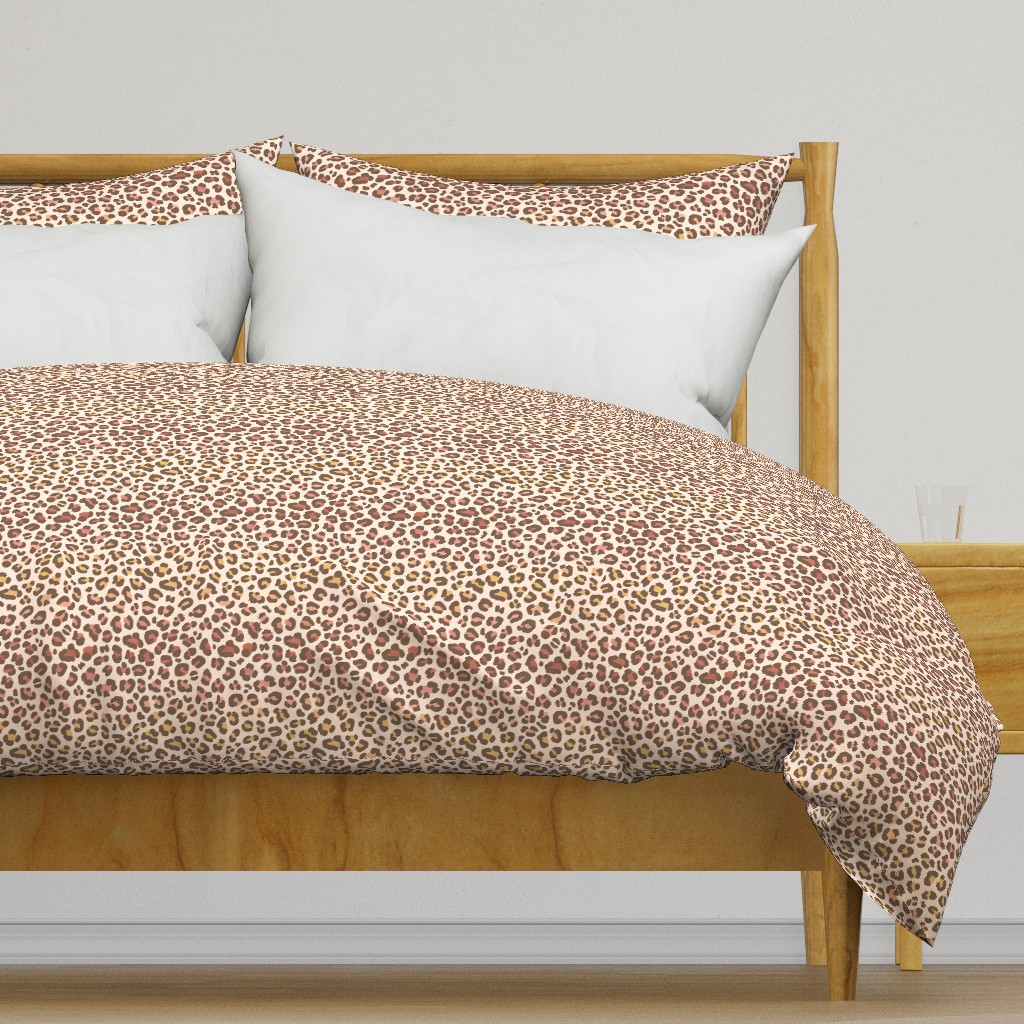 Leopard Print in Earth Tone Gradient (Medium Scale)