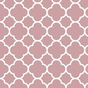 Quatrefoil Pattern - Pale Mauve and White