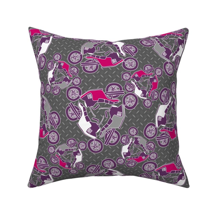 HOME_GOOD_SQUARE_THROW_PILLOW