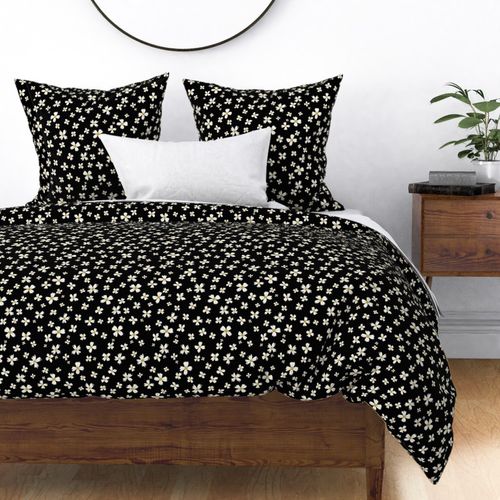 Daisy Blooms - Floral Medium Black