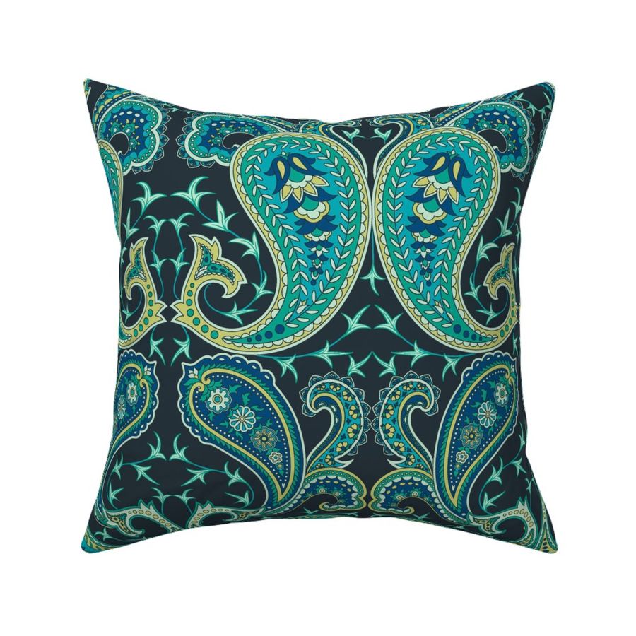 HOME_GOOD_SQUARE_THROW_PILLOW