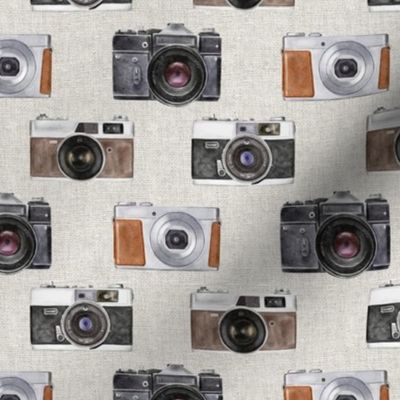 Medium Scale Vintage Cameras