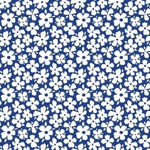 Blue and Silver Daisy Flower Extra Small Blue