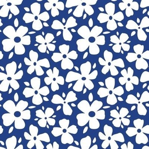 Blue and Silver Daisy Flower Small Blue