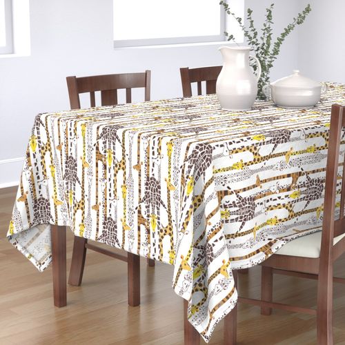 HOME_GOOD_RECTANGULAR_TABLE_CLOTH