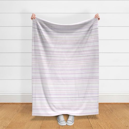 Soft Haze Stripes Medium H Lilac on White 150L