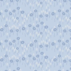 Lois Floral: Chambray Blue & Cream Meadow Flowers, Cottage Small Print