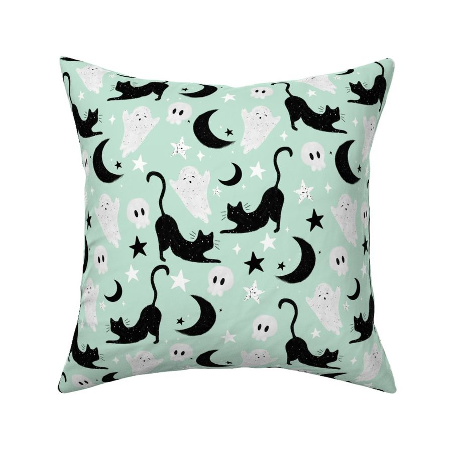 HOME_GOOD_SQUARE_THROW_PILLOW