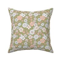 Little retro Scandinavian ditsy flowers vintage blossom fall design with petals and roses olive blush peach white