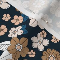 Little retro Scandinavian ditsy flowers vintage blossom fall design with petals and roses navy blue gray blush white