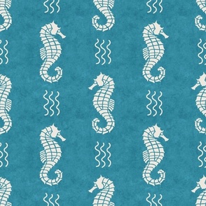 Large Scale Sea Horses on Turquoise Blue Ocean Water Background