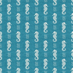 Medium Scale Sea Horses on Turquoise Blue Ocean Water Background
