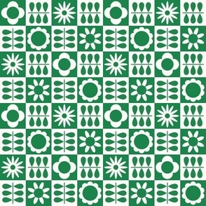 Scandinavian Checker Blooms - Green and White - MED